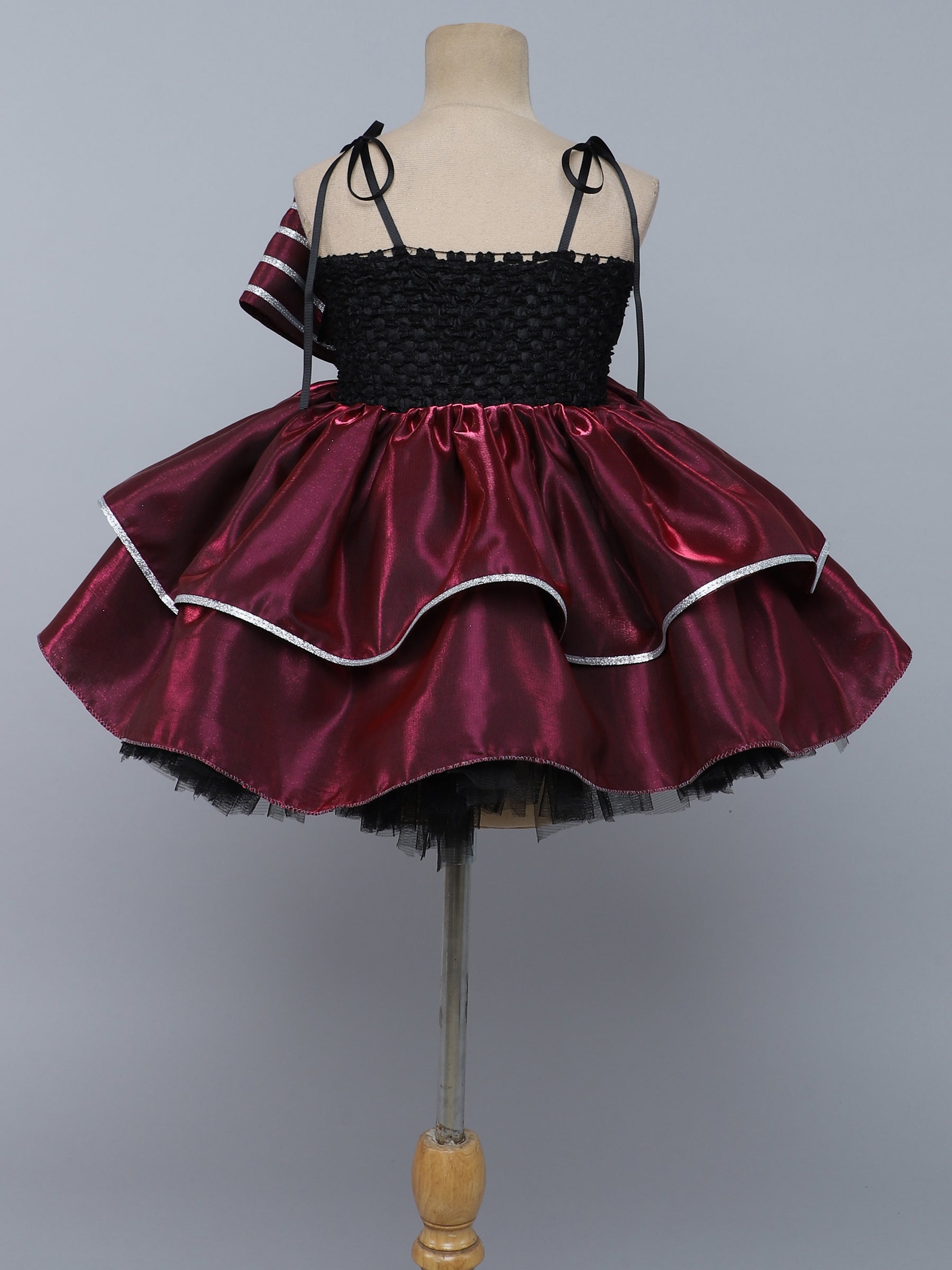 "Elegant white tutu gown with statement bow – perfect for birthdays & special occasions."