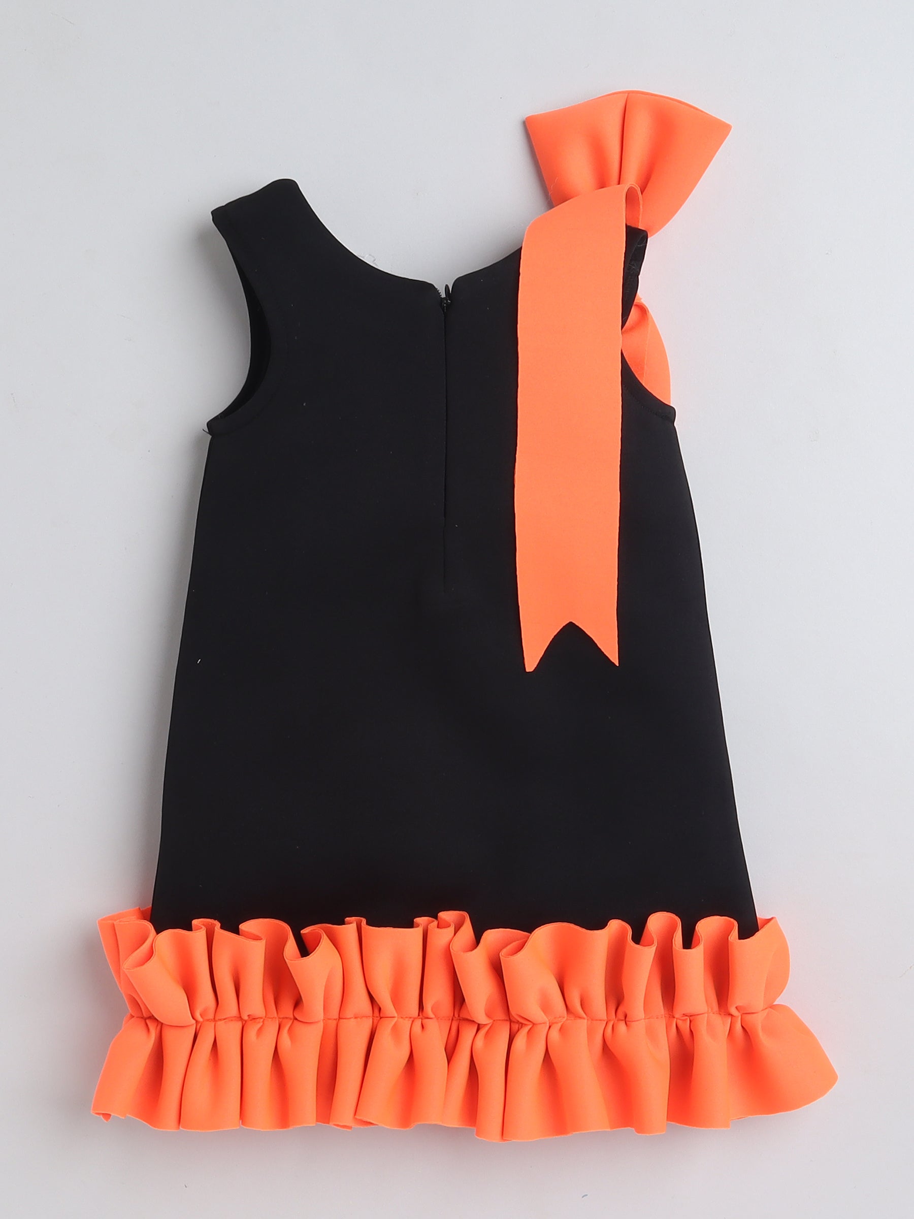 TINY MINY MEE Sleeveless Frill & Bow Applique Detailed Dress