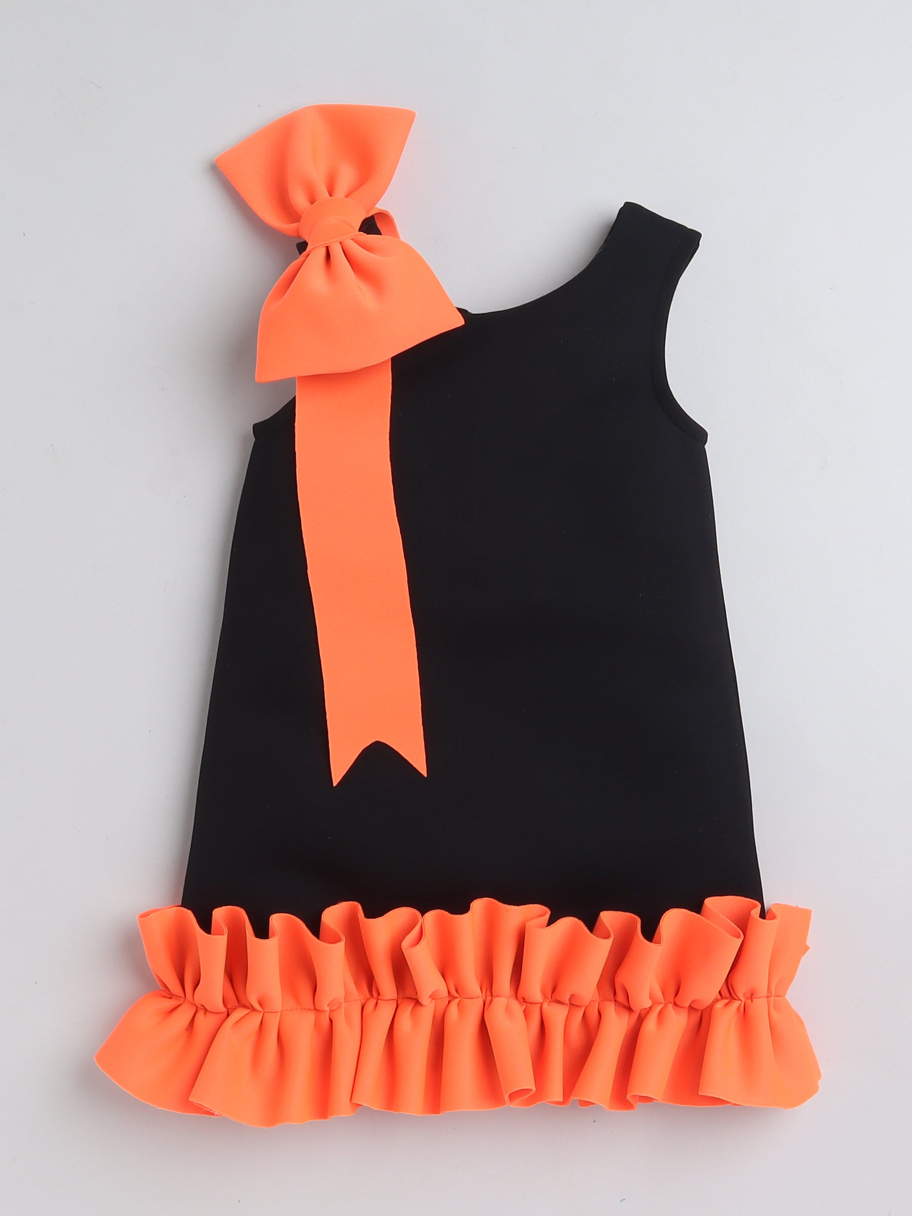 TINY MINY MEE Sleeveless Frill & Bow Applique Detailed Dress