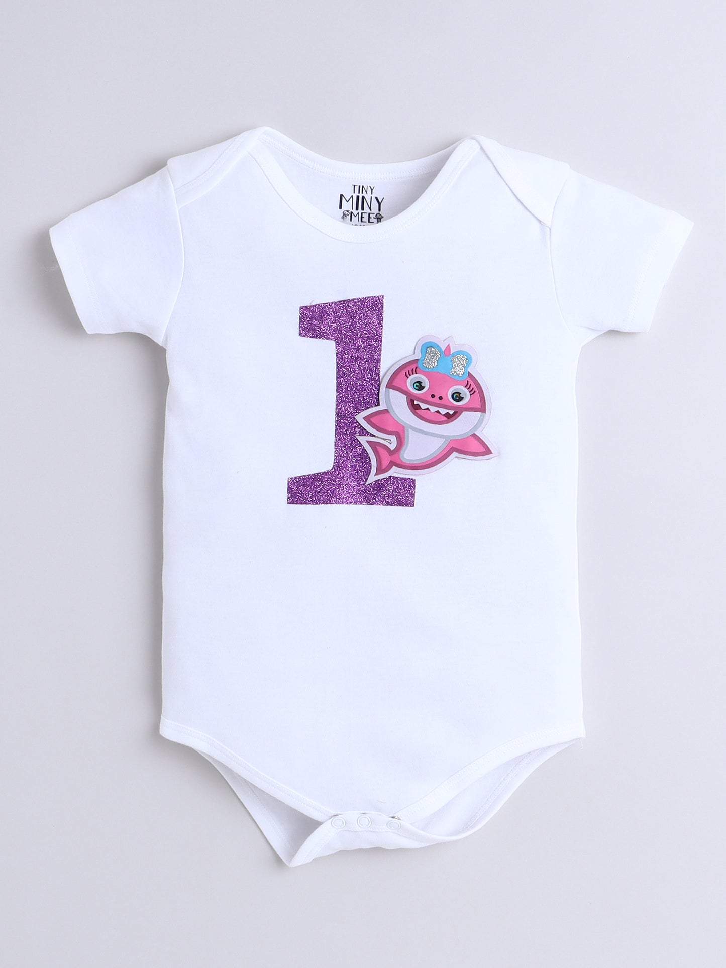 "Adorable Pink Shark 1st Birthday Outfit Set for Baby Girl"